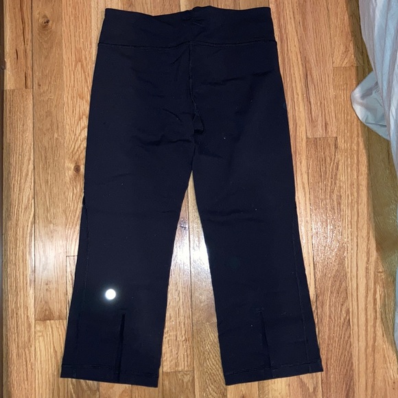 Lulu lemon Capri leggings - Picture 4 of 6